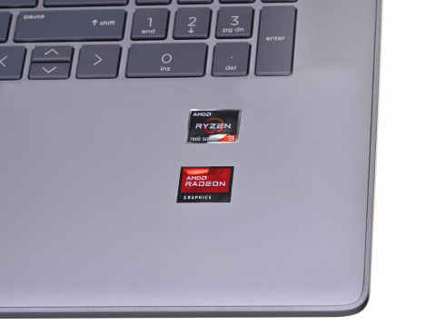 HP 17-cp2065nw Ryzen 3 7320U 17.3"FHD AG IPS 250nits 8GB LPDDR5 SSD512 Radeon Integrated Graphics Cam720p Win11 2Y Natural Silver - Galeria zdjęcie 12