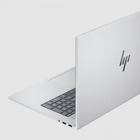 HP ENVY 17-da0003nw Ultra 7 155H 17,3"FHD Touch AG IPS 300nits 32GB DDR5 SSD1TB Intel Arc 5MP W11Pro 2Y Glacier Silver - Galeria zdjęcie 12