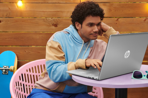 HP 17-cn0029nw i3-1115G4 17,3"FHD AG 250nit IPS 8GB_3200MHz SSD256 IrisXe BT5 CamHD USB-C 41Wh Win10 2Y Natural Silver - Galeria zdjęcie 8