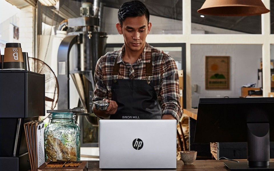 HP ProBook 470 G9 i7-1255U vPro 17,3”FHD AG 300nit IPS 16GB_3200MHz SSD512 IrisXe BLK 41Wh W11Pro 3Y OnSite - zdjęcie 1